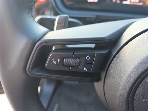 Used 2025 Porsche Cayenne image 35