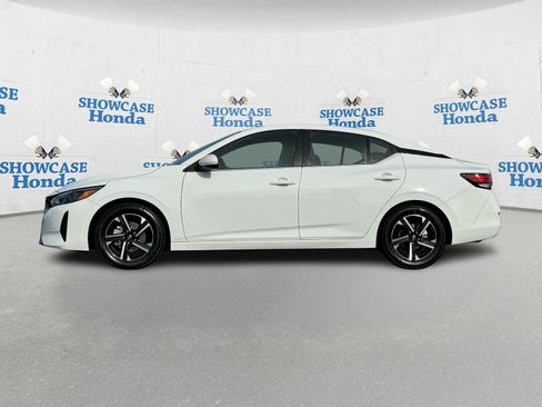 Used 2024 Nissan Sentra SV image 4
