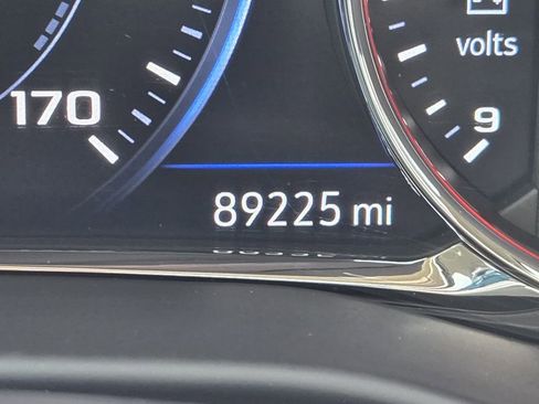 Used 2021 GMC Acadia Denali w/ GMC Pro Grade Package image 6