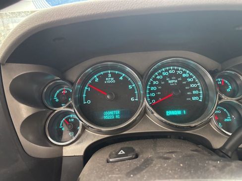 Used 2014 GMC Sierra 2500 W/T image 8