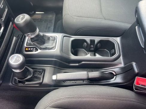 Used 2020 Jeep Wrangler Unlimited Sport AWD/4WD image 17