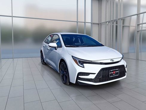 New 2026 Toyota Corolla SE image 5