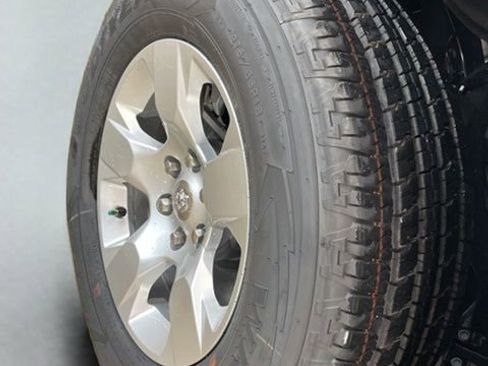 New 2026 RAM 1500 Tradesman AWD/4WD image 16