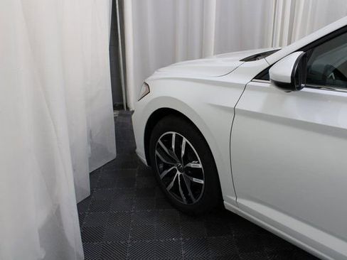 New 2026 Volkswagen Jetta SE FWD image 24