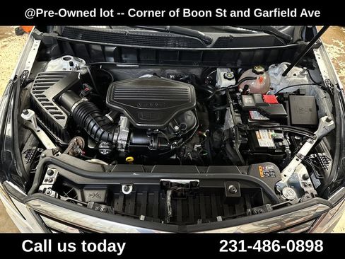 Used 2017 Cadillac XT5 Premium Luxury AWD/4WD image 10