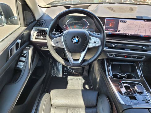 Used 2025 BMW X7 xDrive40i AWD/4WD image 20