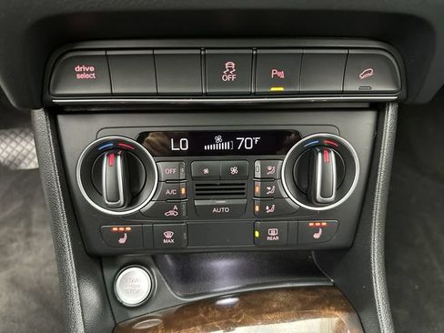 Used 2016 Audi Q3 2.0T Prestige w/ Prestige Package AWD/4WD image 18