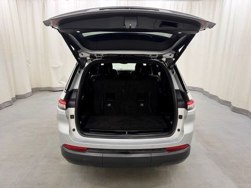 Used 2023 Jeep Grand Cherokee L Laredo AWD/4WD image 8