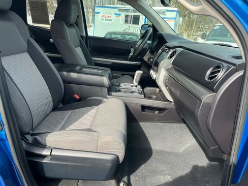 Used 2016 Toyota Tundra SR5 image 18