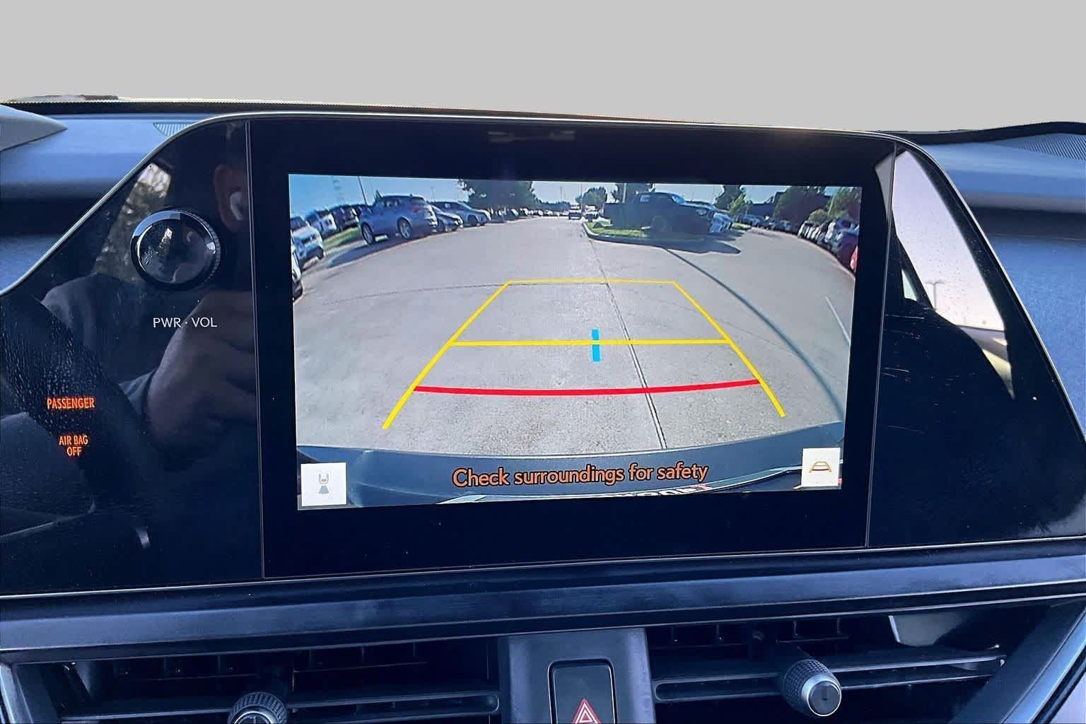 Used 2025 Lexus UX 300h FWD w/ Accessory Package (Z1) image 24