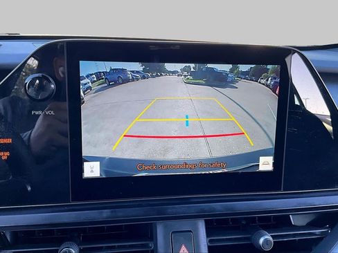Certified 2025 Lexus UX 300h FWD w/ Accessory Package (Z1) image 24
