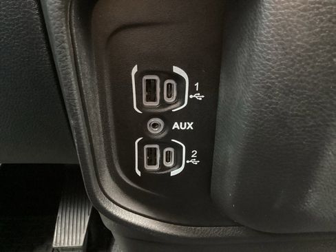 Used 2025 RAM 1500 Tradesman AWD/4WD image 22