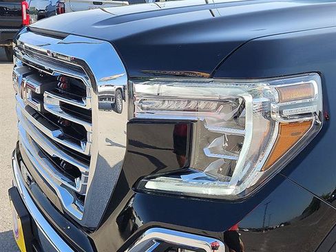 Used 2021 GMC Sierra 1500 SLT RWD image 8