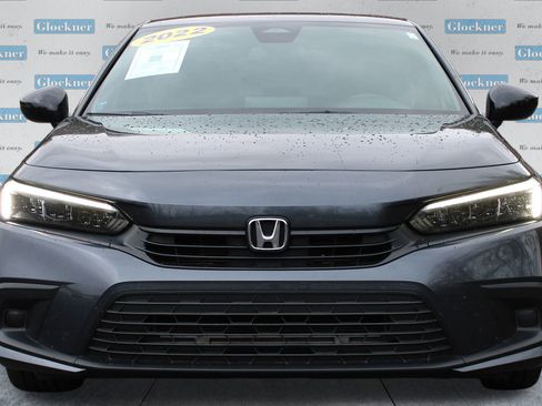 Used 2022 Honda Civic Sport image 2
