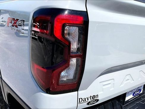 Used 2024 Ford Ranger Lariat w/ FX4 Off-Road Package AWD/4WD image 31
