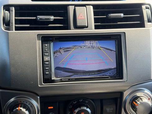 Used 2016 Toyota 4Runner SR5 AWD/4WD image 15