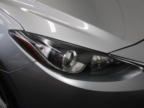 Used 2014 MAZDA MAZDA3 i Sport FWD image 24