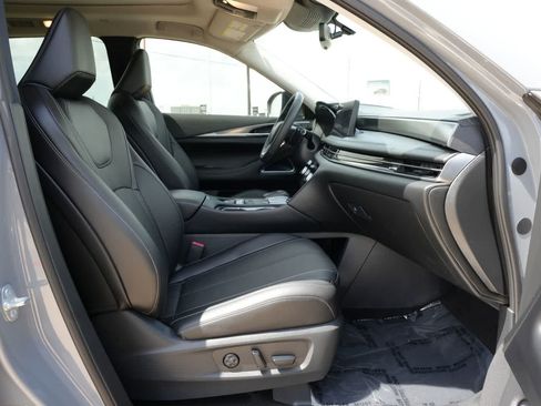Used 2026 INFINITI QX60 Luxe w/ Family Package FWD image 23