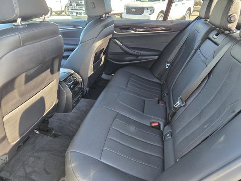 Used 2022 BMW 530e image 27