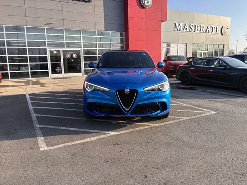 Used 2019 Alfa Romeo Stelvio Quadrifoglio w/ Convenience Package image 3
