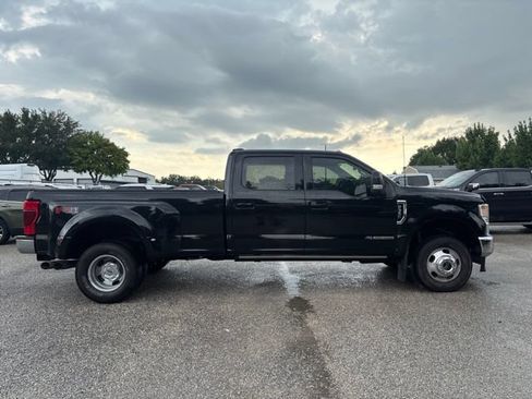 Used 2022 Ford F350 Lariat w/ Lariat Ultimate Package AWD/4WD image 4