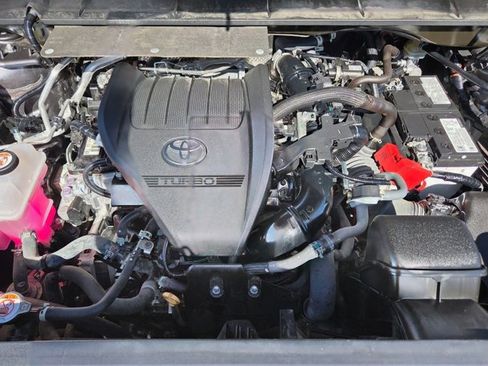 Used 2023 Toyota Highlander LE FWD image 20