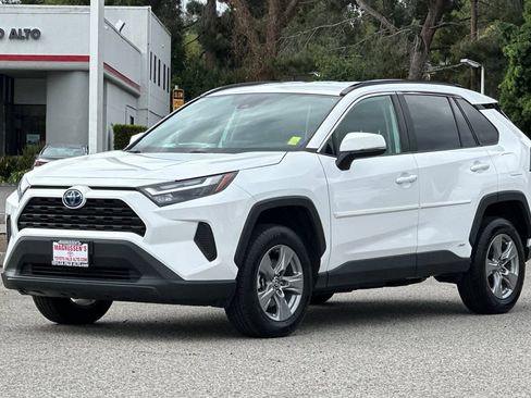 Certified 2024 Toyota RAV4 LE AWD/4WD image 7