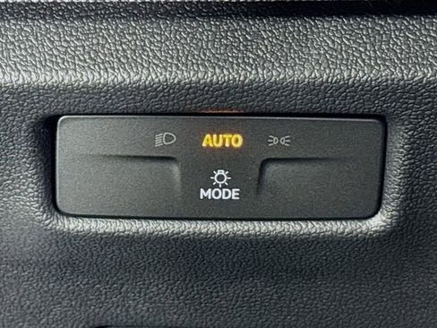 New 2025 Volkswagen Tiguan S image 10