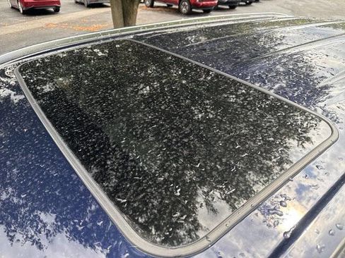 Used 2020 Toyota Highlander XLE image 10