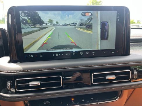 Used 2026 Lincoln Aviator Black Label AWD/4WD image 33