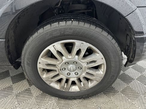 Used 2013 Ford Expedition EL Limited RWD image 12