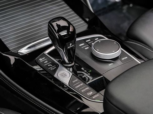 Used 2024 BMW X4 xDrive30i image 31