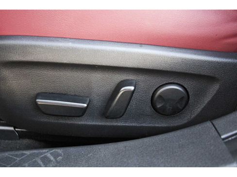 Used 2023 MAZDA MAZDA3 s FWD image 27