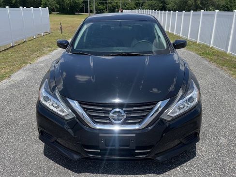 Used 2017 Nissan Altima 2.5 S w/ Power Driver Seat Package FWD image 2