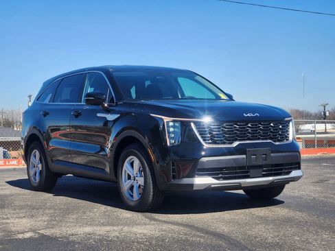 New 2026 Kia Sorento LX image 2
