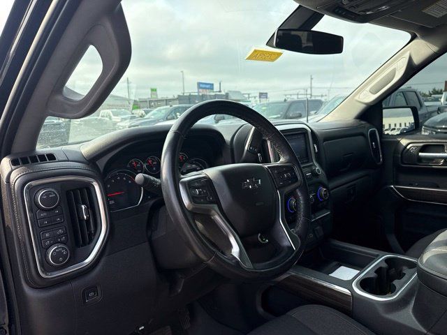 Used 2021 Chevrolet Silverado 1500 LT Trail Boss w/ LPO, Dark Essentials Package AWD/4WD image 13