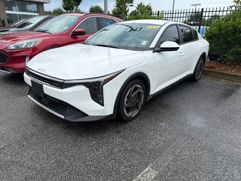 Used 2025 Kia K4 EX FWD image 1