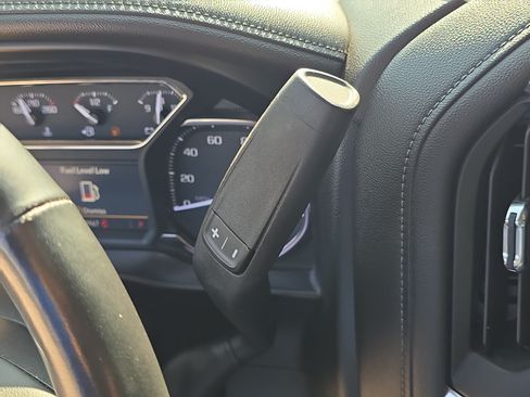 Used 2019 GMC Sierra 1500 SLT w/ SLT Premium Plus Package RWD image 28