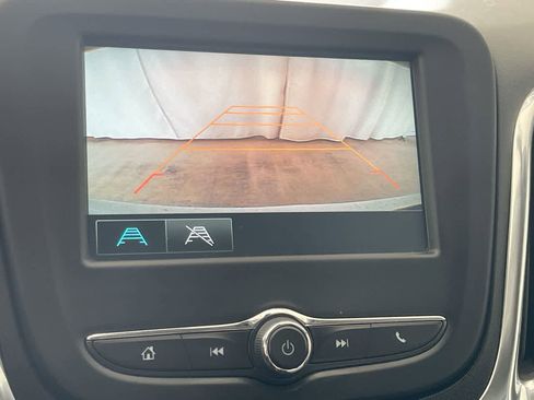 Used 2018 Chevrolet Equinox LS w/ LPO, Cargo Package AWD/4WD image 17