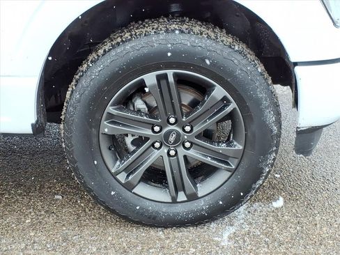 Certified 2022 Ford F150 XLT w/ Equipment Group 302A High image 10