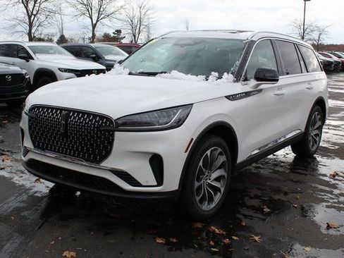 New 2026 Lincoln Aviator Reserve image 7