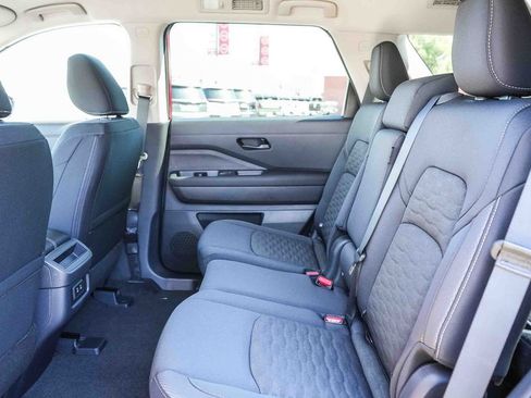 New 2026 Nissan Pathfinder SV image 20