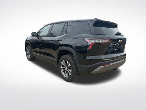 New 2026 Chevrolet Equinox LT FWD image 3