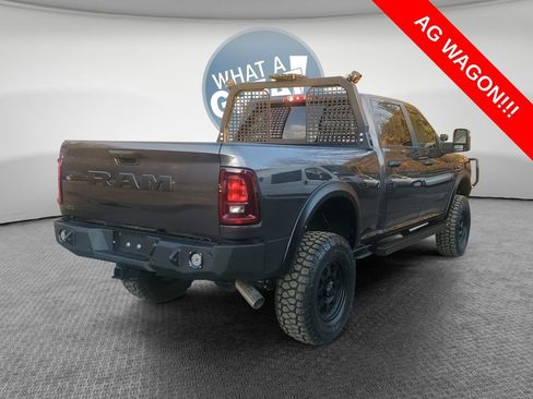 New 2026 RAM 2500 Big Horn AWD/4WD image 3