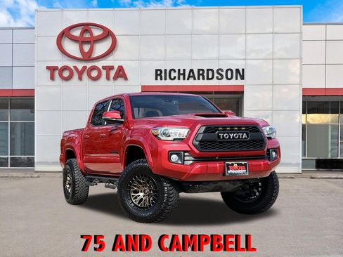 Used 2018 Toyota Tacoma TRD Sport w/ TRD Premium Sport Package image 1