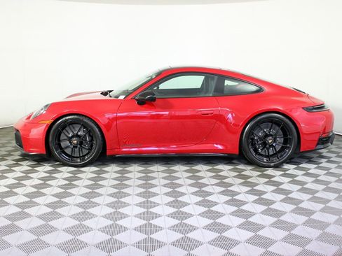 Used 2025 Porsche 911 Carrera 4 GTS image 2