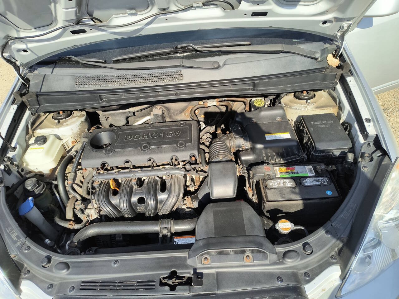Used 2008 Kia Rondo FWD image 42