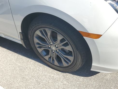 Used 2025 Honda Odyssey Touring image 4