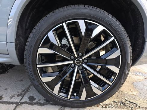 New 2026 Volvo XC90 B6 Plus w/ Protection Package Premier image 39