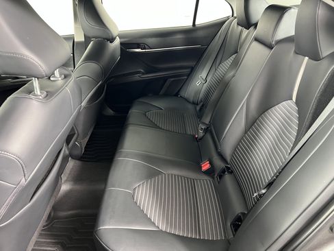 Used 2024 Toyota Camry SE image 17